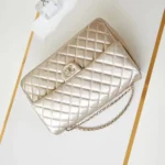 Chanel Damen Klassische Handtasche aus Lammleder-Gold