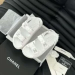 Sandalo Chanel CC Open Toe da donna in pelle di vitello - Bianco
