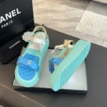 Sandales à bout ouvert Chanel pour femme en cuir de veau Aqua