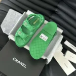 Sandales à bout ouvert Chanel pour femme en cuir de veau - Vert