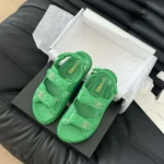 Sandales à bout ouvert Chanel pour femme en cuir de veau - Vert
