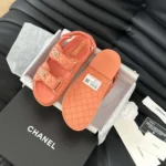 Sandales à bout ouvert Chanel pour femme en cuir de veau - Orange