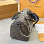 Louis Vuitton LV Unisex Keepall Bandoulière 25 Brun Belagd Canvas Kohud Läder
