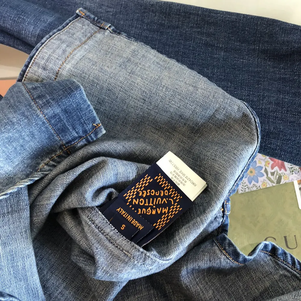 Louis Vuitton Men Fitted Long-Sleeved Denim Shirt 1AFXL5