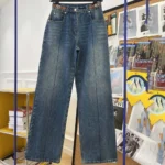 Louis Vuitton Dam LV Circle Tab Jeans 1AFYX6