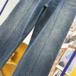 Louis Vuitton Dam LV Circle Tab Jeans 1AFYX6