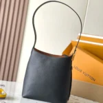 Louis Vuitton Donna Low Key Hobo PM-Nero M25352