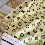 Louis Vuitton Dam Monogram Kaleidoskop Kofta 1AFZOF