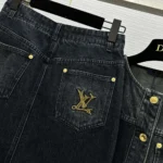 Gonna midi in denim con patch LV in stile nautico da donna Louis Vuitton 1AFLLA