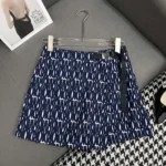 Skort aus weißem technischem Taft-Jacquard mit marineblauem Miss Dior Allover-Motiv