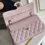 Chanel Damen Kleine Klassische Handtasche Aus Glänzendem Kalbsleder In Goldfarbenem Metall - Hellrosa