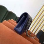 Chanel Damhandväska Classic 11.12 i Lammskinn - Marinblå