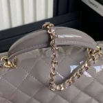 Borsa a mano Chanel Mini Classic da donna con manico superiore in pelle di vitello verniciata - Grigio