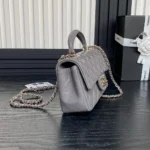 Borsa a mano Chanel Mini Classic da donna con manico superiore in pelle di vitello verniciata - Grigio