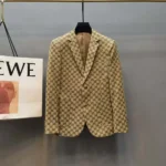 Chaqueta de lana Gucci para hombre con GG en beige oscuro