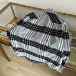 Louis Vuitton Men Long-Sleeved Cotton Flannel Shirt 1AFXST