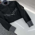 Veste bomber utilitaire courte Louis Vuitton pour femme 1AFUIB