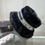 Cappello da pescatore Dior unisex D-Bobby Cannage con tesa piccola, in montone nero