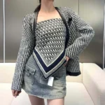 Dior Unisex Dior Oblique Diortwin 90 Quadratischer Schal aus grauem und marineblauem Seidentwill