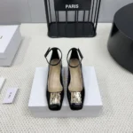 Escarpin Miss Dior pour femme en cuir de veau verni noir