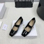 Escarpin Miss Dior pour femme en cuir de veau verni noir KCV268VNI