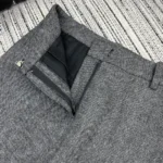 Pantaloni da donna Dior in tweed di lana vergine grigio