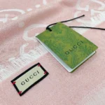 Gucci Unisex GG Jacquard Scialle in seta e lana - Rosa 6636713GC435972