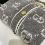 Cardigan aus GG-Wollbouclé-Jacquard 713300XKCNA1130