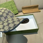 Gucci Unisex Original GG Canvas Baseballmütze mit Web-Navy 6968454HAQQ4068