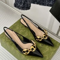 Gucci Women Slingback with Gucci Marina Chain 794372BNC801000 (1)