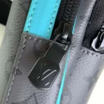 Louis Vuitton Uomo Avenue Borsa a tracolla Monogram Macassar M11703