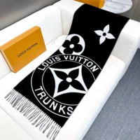 Louis Vuitton Unisex Lock And Keys Scarf-Black M92855 (1)