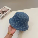 Sombrero de pescador unisex Louis Vuitton Monogram Essential - Azul M78772