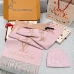 Louis Vuitton Unisex Reykjavik Scarf-Pink M78908