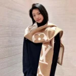 Louis Vuitton Unisex Sweet Dreams Scarf-Beige M77856