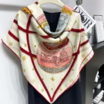 Louis Vuitton Mujer Navidad Vivienne Square 90-Rosa M79294