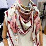 Louis Vuitton Mujer Navidad Vivienne Square 90-Rosa M79294