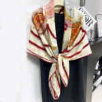 Louis Vuitton Mujer Navidad Vivienne Square 90-Rosa M79294