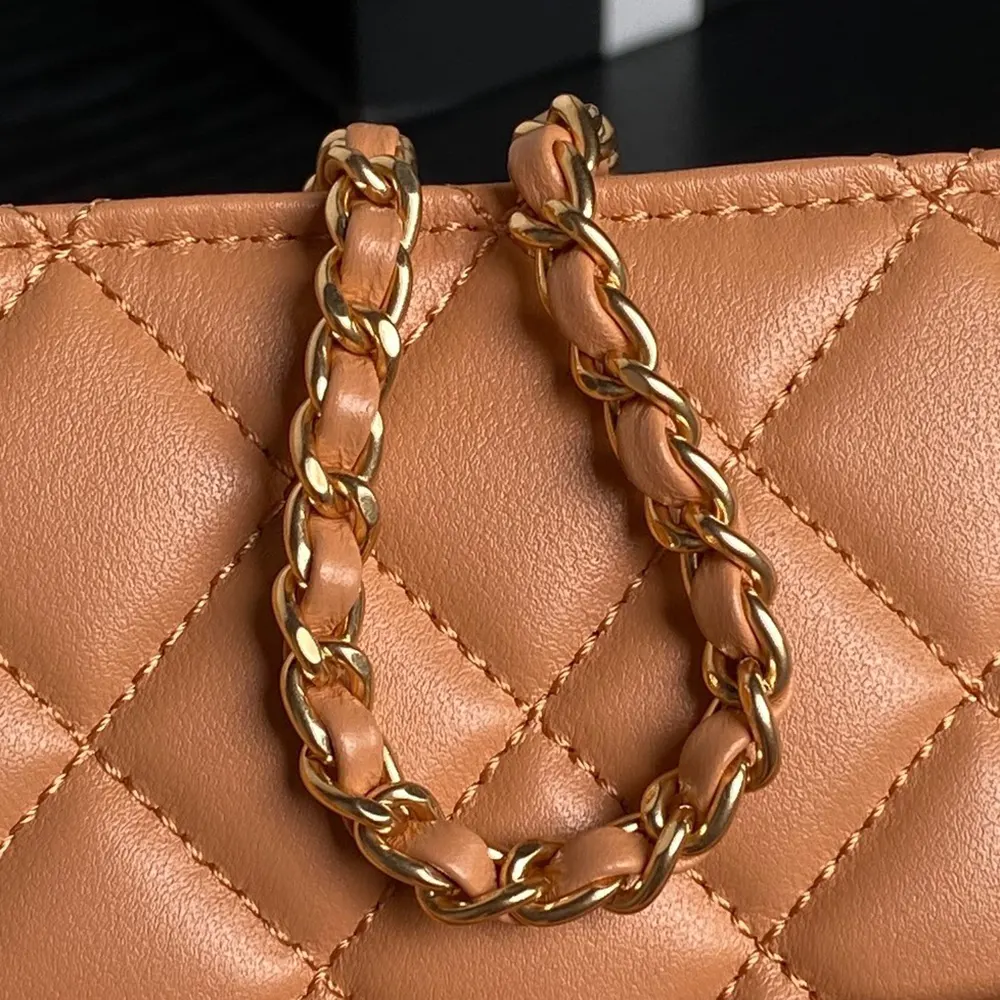 Chanel Women Small Tote Shiny Lambskin Gold Tone Metal AS5192