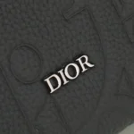 Sac messager zippé Dior Men Rider 2.0 en cuir Dior Gravity noir et cuir de veau grainé noir