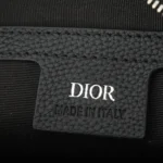 Sac messager zippé Dior Men Rider 2.0 en cuir Dior Gravity noir et cuir de veau grainé noir