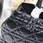 Dior Damen Große Dior Toujours Tasche Schwarzes Macrocannage-Kalbsleder in Knitteroptik