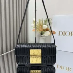 Borsa a patta Dior da donna Miss Dior nera, trapuntata Miss Dior in pelle di vitello integrale