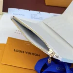 Louis Vuitton LV Unisex Capucines Compact Wallet-White M11363