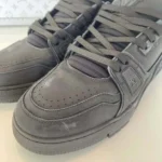 Louis Vuitton Unisex LV Trainer Distressed Sneaker - Nero 1ADEQS