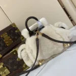 Zaino Louis Vuitton da donna LV Ski Nano Teddy M11919