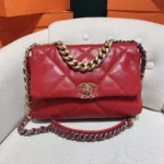 Borsa a mano Chanel da donna 19 in pelle di agnello lucida color oro, color argento e rosso rutenio