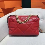 Borsa a mano Chanel da donna 19 in pelle di agnello lucida color oro, color argento e rosso rutenio
