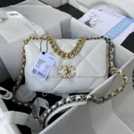 Borsa a mano Chanel da donna 19 in pelle di agnello lucida color oro, color argento e bianco rutenio