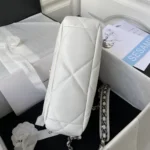 Borsa a mano Chanel da donna 19 in pelle di agnello lucida color oro, color argento e bianco rutenio